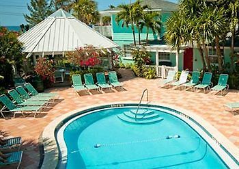 Tropic Isle At Anna Maria Island Inn Брейдентон Бийч Екстериор снимка